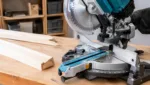 Gehrungsschnitte mit der Kappsaege meistern fuer saubere Ecken